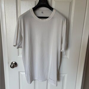 Uniqlo Men's Short Sleeve Tee - White